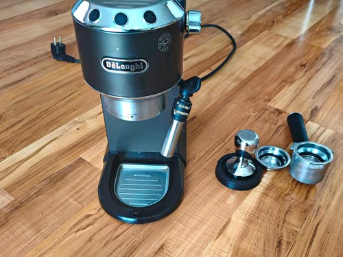 Delonghi dedica style - style, ec685.m