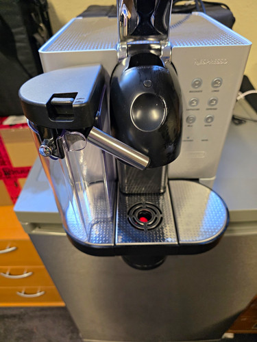 Longhi nespresso lattissima - de'longhi,